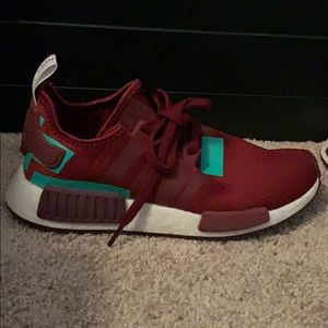 Maroon adidas nmd r1